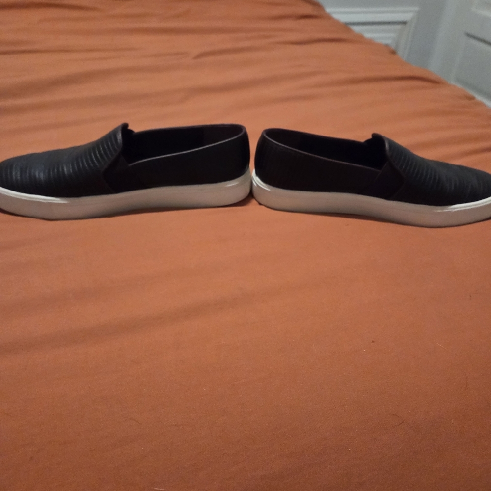 Vince Blair Slip On Leather Sneaker Dark Brown And White Women's 9.5 - Picture 3 of 6